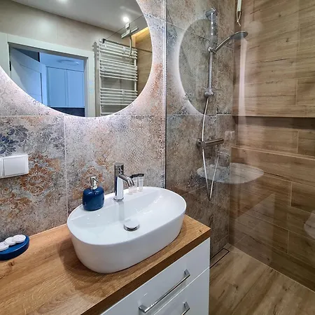 Zurawi Zakatek Apartment